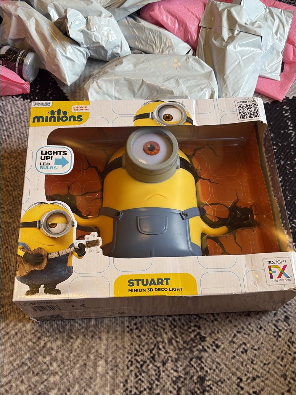 Minions Stuart 3D Deco Light - Yellow and Blue